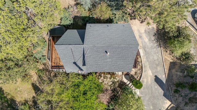 1106 Grass Valley Road, Lake Arrowhead, CA 92352