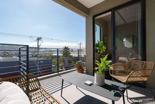 4132 3rd Street 1, San Francisco, CA 94124