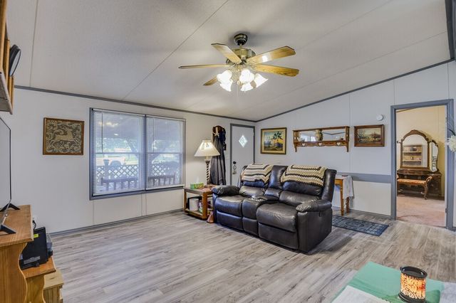 2520 Willow Oak Lane, Burleson, TX 76028