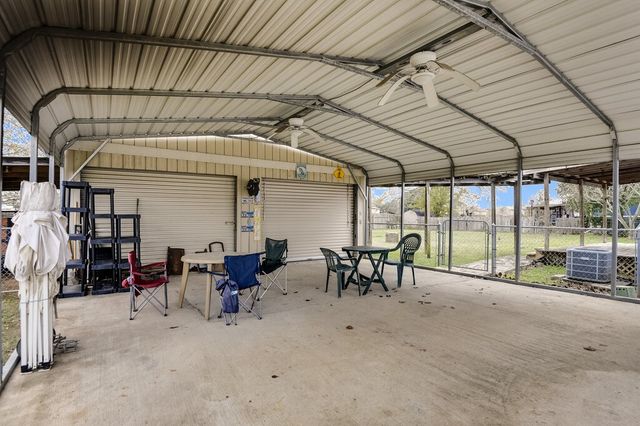 2520 Willow Oak Lane, Burleson, TX 76028