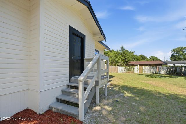 6945 NELMS Street, Jacksonville, FL 32208