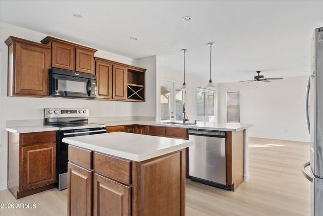 1760 E LOS ALAMOS Street, Gilbert, AZ 85295