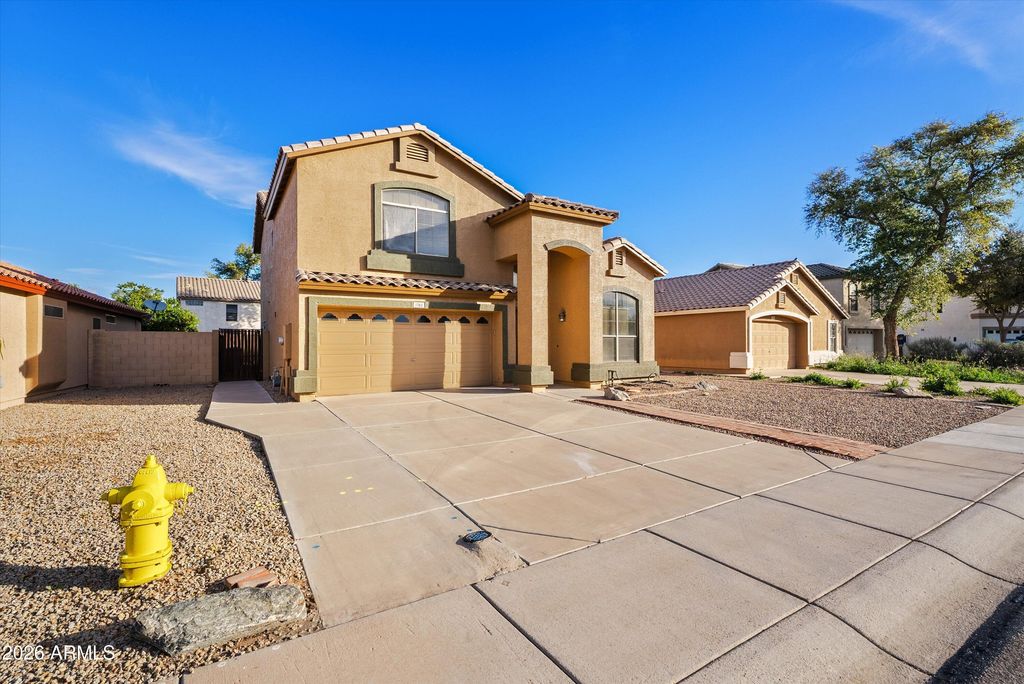 Image 2 of property listing at 1760 E LOS ALAMOS Street, Gilbert, AZ 85295