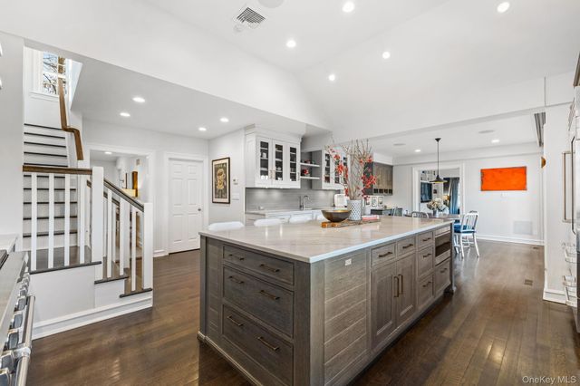 491 S Barry Avenue, Mamaroneck, NY 10543