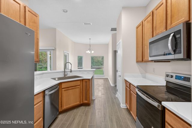 14344 SUMMER BREEZE Drive, Jacksonville, FL 32218