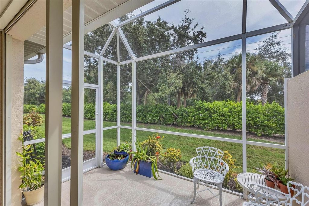 Image 14 of property listing at 1739 SAN SILVESTRO DRIVE, Venice, FL 34285