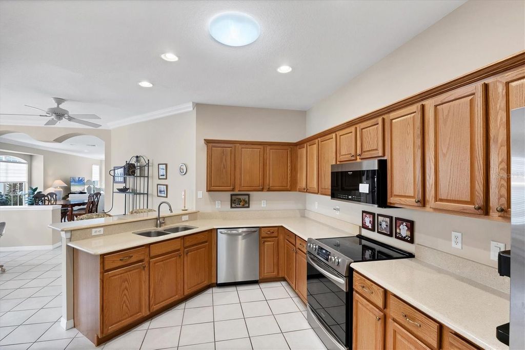 Image 28 of property listing at 1739 SAN SILVESTRO DRIVE, Venice, FL 34285