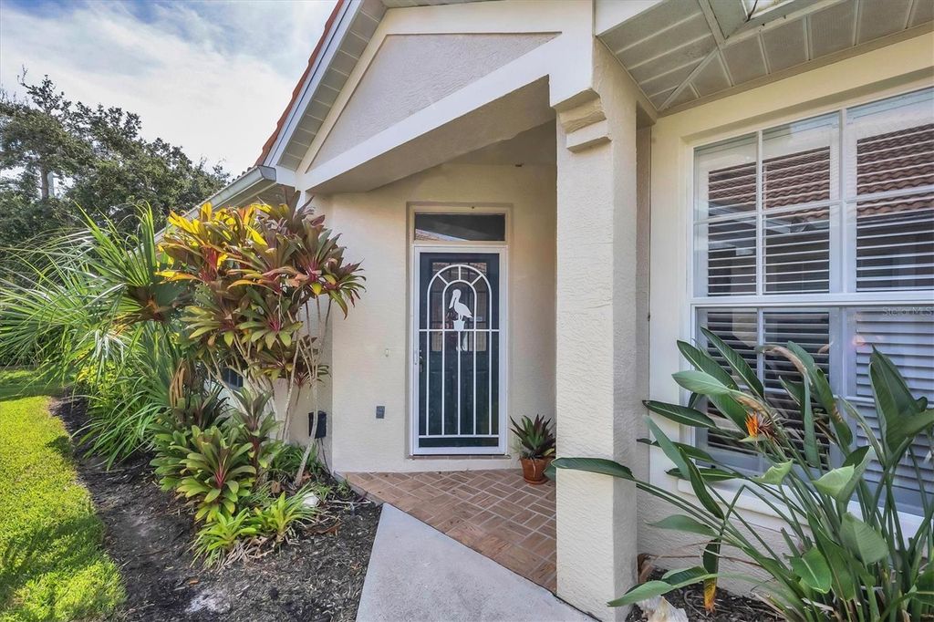 Image 6 of property listing at 1739 SAN SILVESTRO DRIVE, Venice, FL 34285