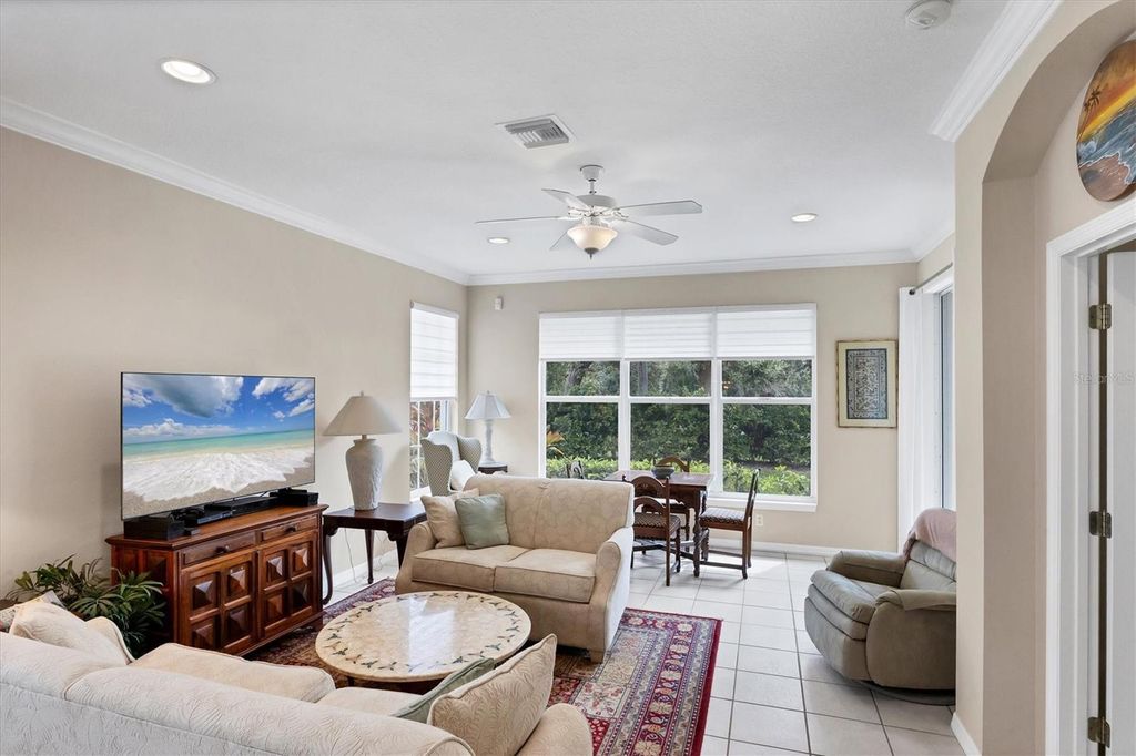 Image 10 of property listing at 1739 SAN SILVESTRO DRIVE, Venice, FL 34285