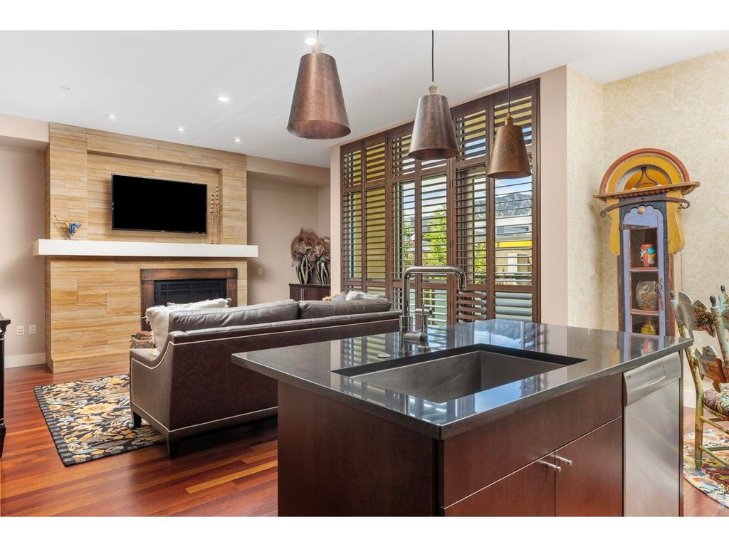 1155 Canyon Blvd 205, Boulder, CO 80302