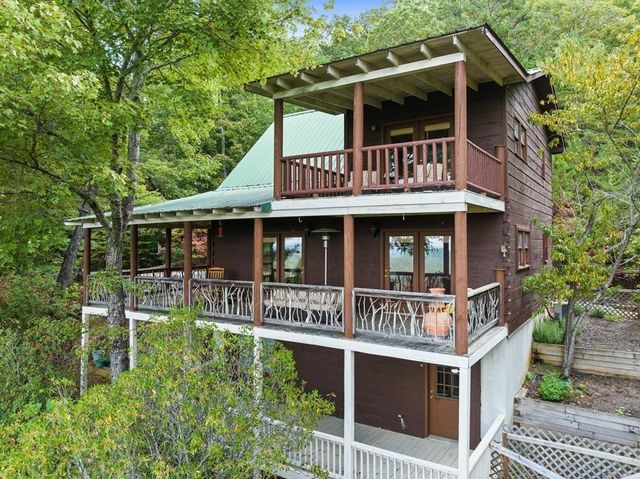 100 Wintermute Drive, Mineral Bluff, GA 30559