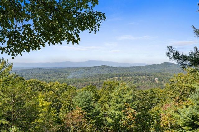 100 Wintermute Drive, Mineral Bluff, GA 30559