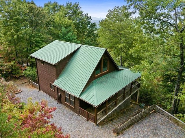 100 Wintermute Drive, Mineral Bluff, GA 30559