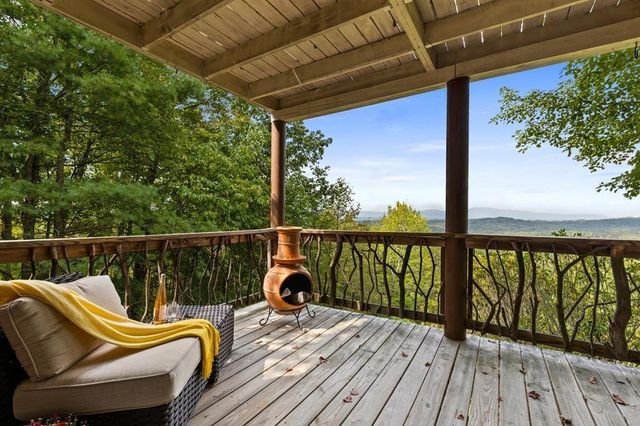 100 Wintermute Drive, Mineral Bluff, GA 30559