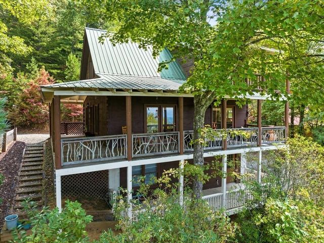 100 Wintermute Drive, Mineral Bluff, GA 30559