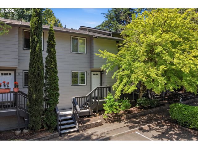 29750 Sw COURTSIDE Dr 6, Wilsonville, OR 97070