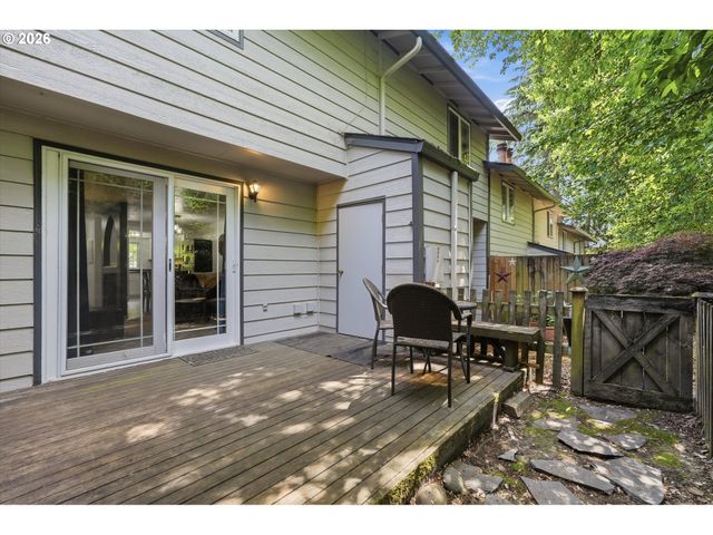 29750 Sw COURTSIDE Dr 6, Wilsonville, OR 97070