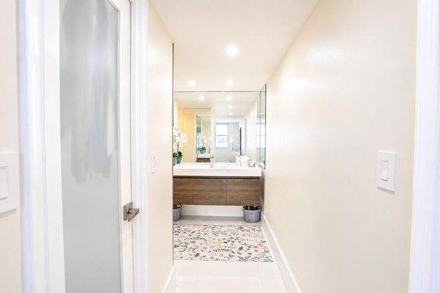 1149 Hillsboro Mile 1004, Hillsboro Beach, FL 33062