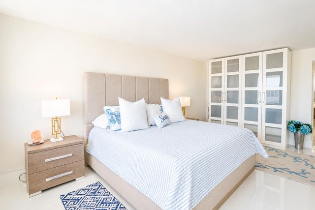 1149 Hillsboro Mile 1004, Hillsboro Beach, FL 33062