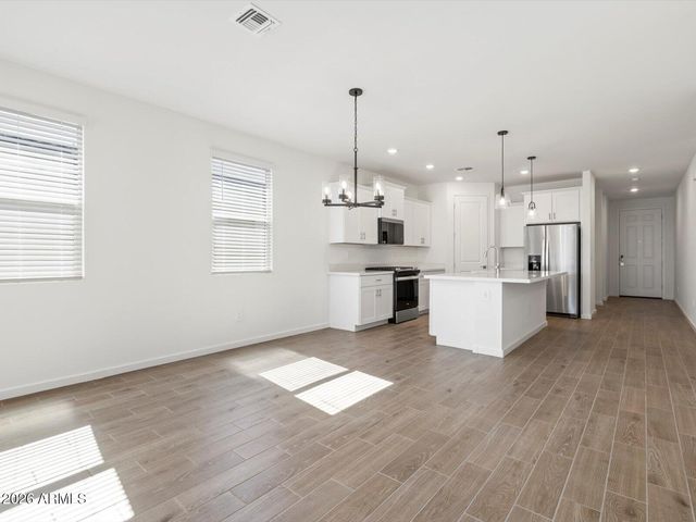 4444 W HUNTER Trail, San Tan Valley, AZ 85144