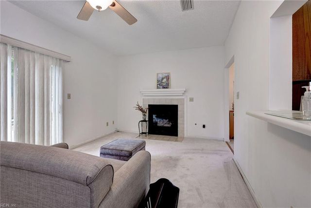1324 Stillwater CT, Newport News, VA 23602