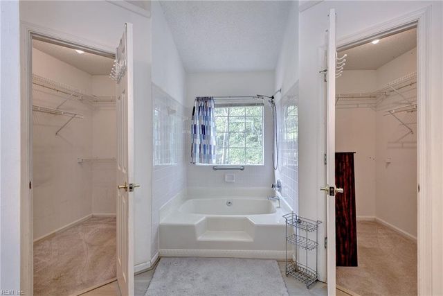 1324 Stillwater CT, Newport News, VA 23602