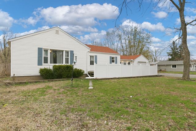 3709 Morton Drive, East Moline, IL 61244