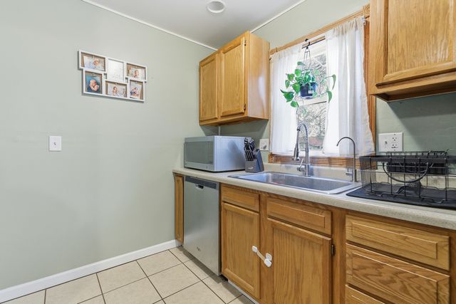 3709 Morton Drive, East Moline, IL 61244