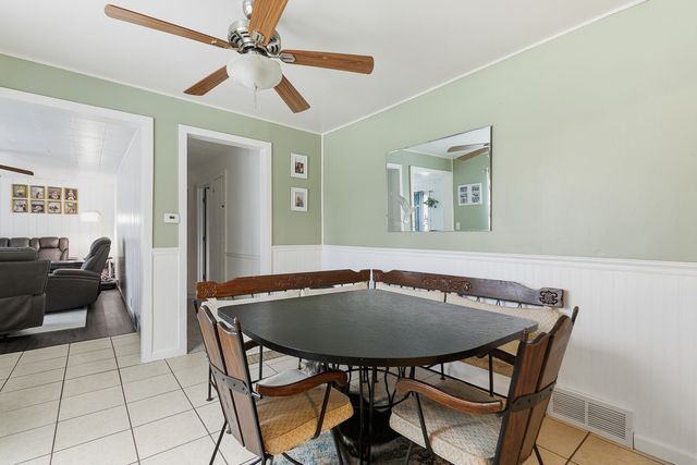 3709 Morton Drive, East Moline, IL 61244