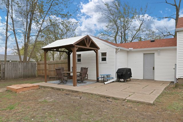 3709 Morton Drive, East Moline, IL 61244