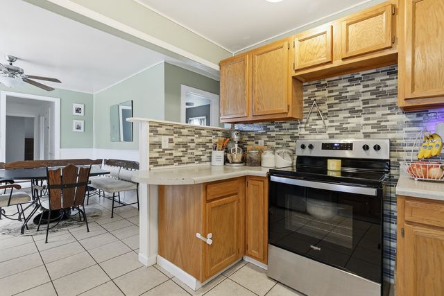 3709 Morton Drive, East Moline, IL 61244
