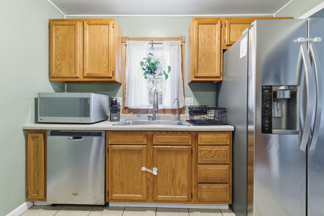 3709 Morton Drive, East Moline, IL 61244