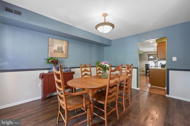 9 HUNTINGTON CT, Marlton, NJ 08053