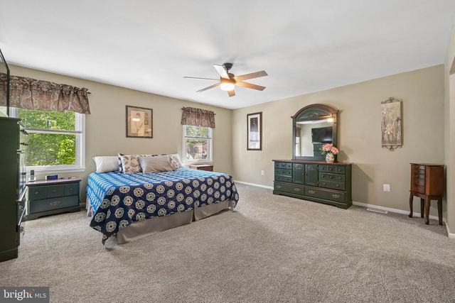 9 HUNTINGTON CT, Marlton, NJ 08053