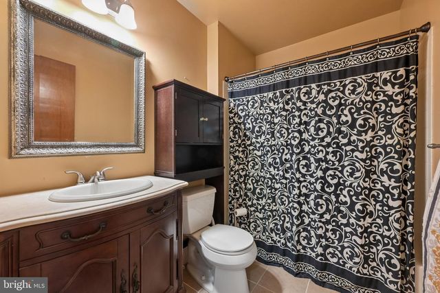 9 HUNTINGTON CT, Marlton, NJ 08053