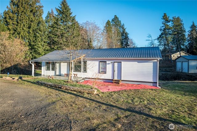1502 Columbia Street, Cathlamet, WA 98612