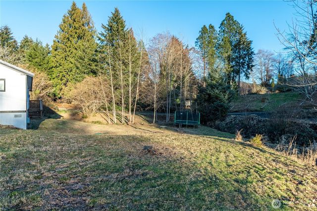 1502 Columbia Street, Cathlamet, WA 98612