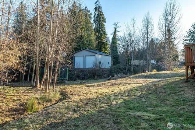 1502 Columbia Street, Cathlamet, WA 98612