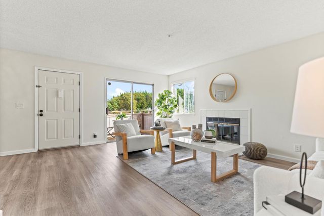 25192 Copa Del Oro Drive 104, Hayward, CA 94545