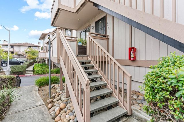 25192 Copa Del Oro Drive 104, Hayward, CA 94545