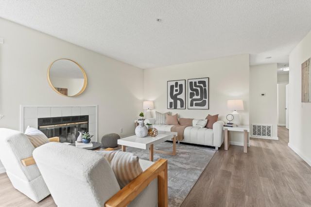 25192 Copa Del Oro Drive 104, Hayward, CA 94545