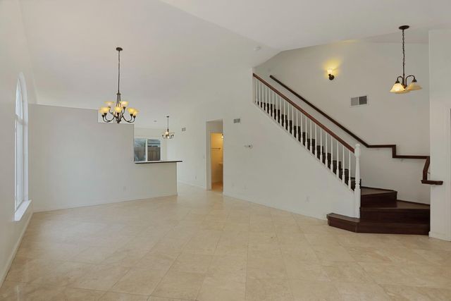 1212 Mcknight Ct, Modesto, CA 95351