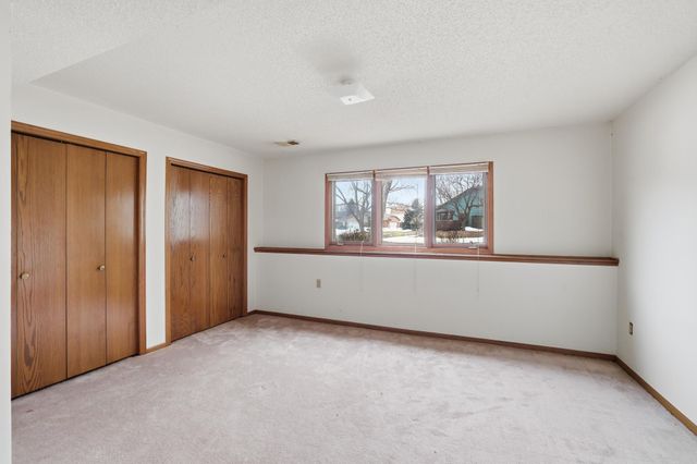 14705 Fieldcrest Lane, Burnsville, MN 55306