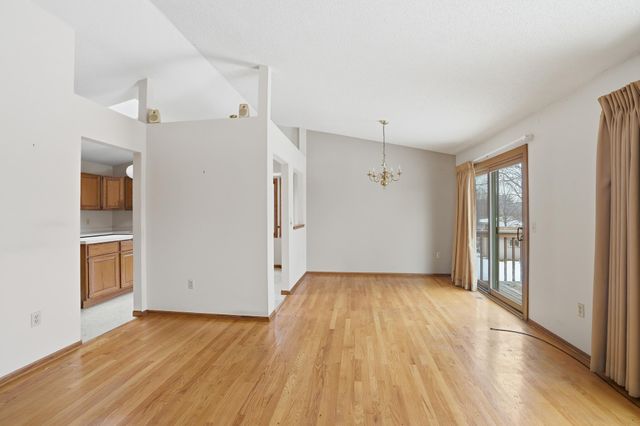 14705 Fieldcrest Lane, Burnsville, MN 55306