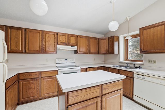 14705 Fieldcrest Lane, Burnsville, MN 55306