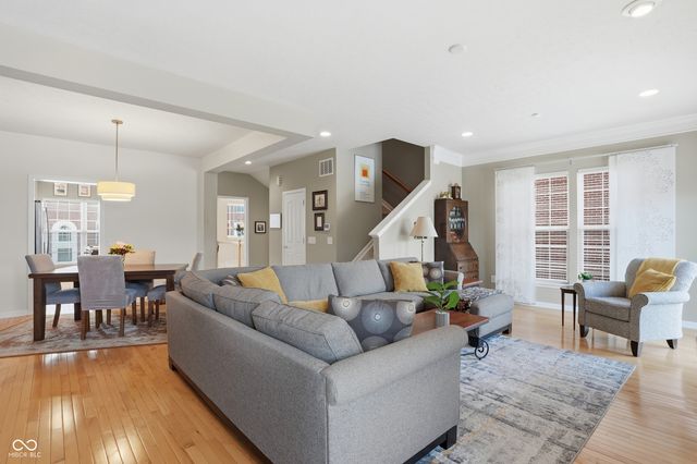 806 Ivy Lane, Carmel, IN 46032