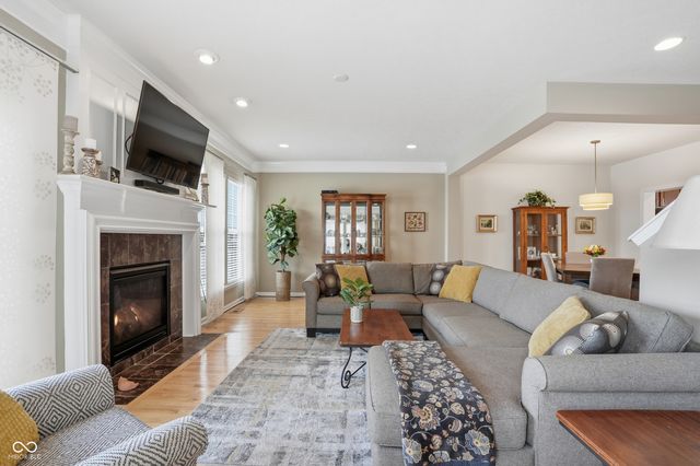 806 Ivy Lane, Carmel, IN 46032