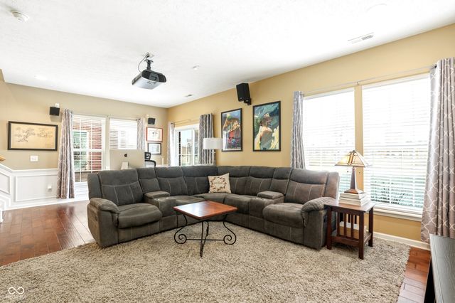 806 Ivy Lane, Carmel, IN 46032