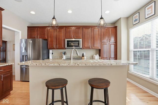 806 Ivy Lane, Carmel, IN 46032