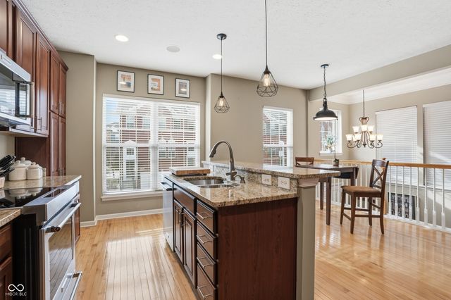 806 Ivy Lane, Carmel, IN 46032